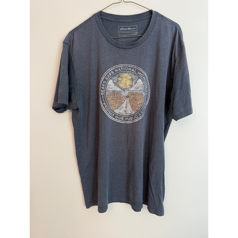 Eddie Bauer Graphic Tee Mens Medium Gray Excellent Bears Ears National Monument